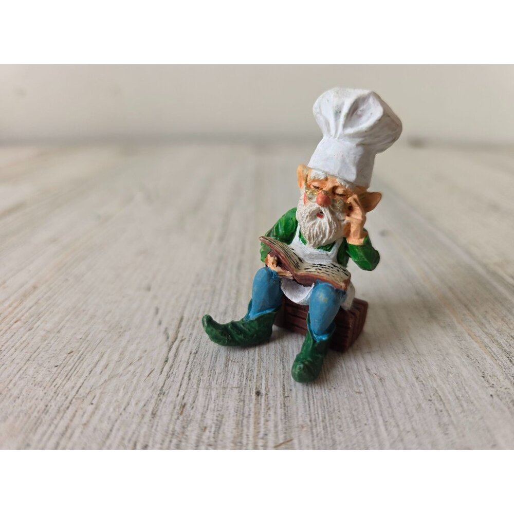 Vintage elf reading Santa Baker baking‎ figurine village Xmas decor